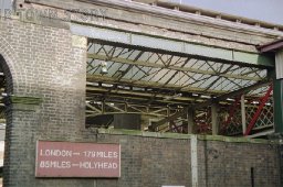 Chester Railway Station, Chester, 2001
