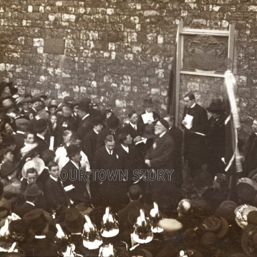 Unveiling of the Percy Gordon Plaque, Rochester, 1912