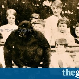 the-almost-human-gorilla-who-drank-tea-and-went-to-school